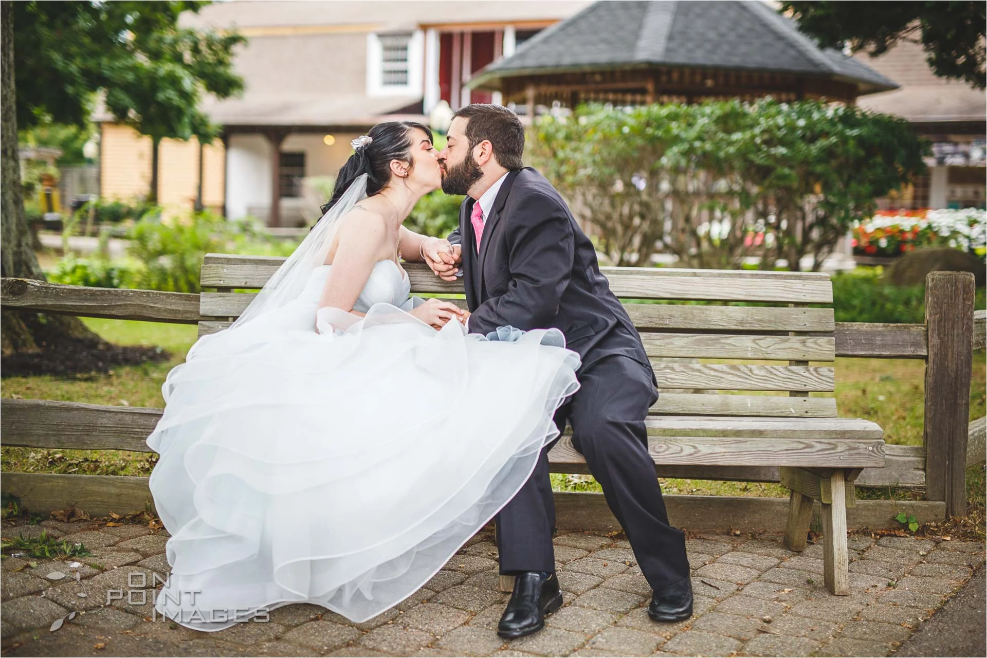 mystic-aquarium-wedding-photographs-10.jpg