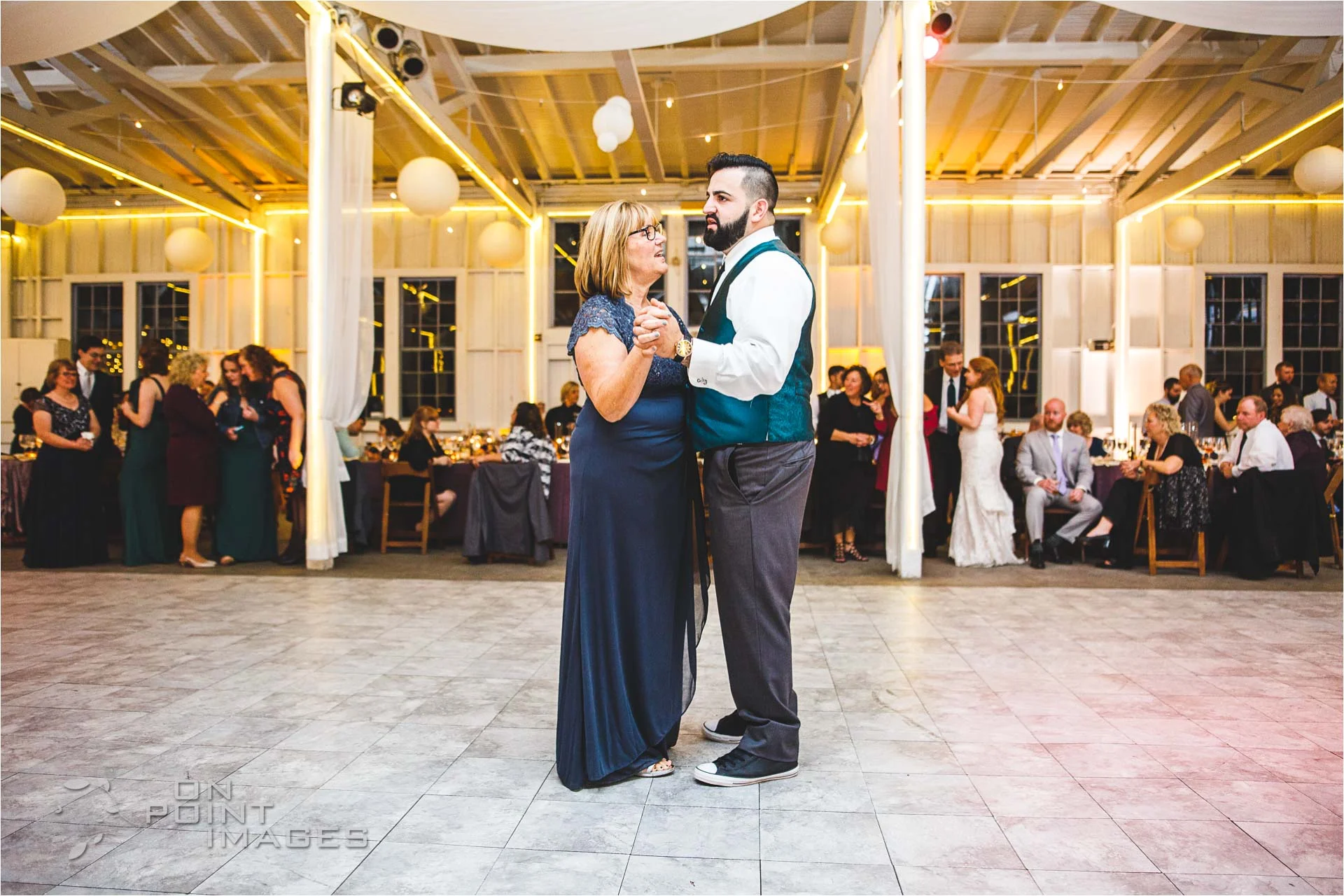 lighthouse-point-park-wedding-photography -27.jpg