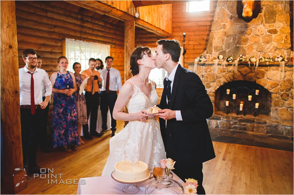 connecticut-wickham-park-wedding-photographer-36.jpg
