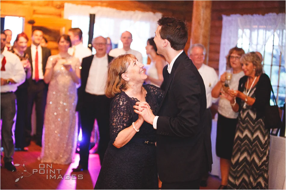 connecticut-wickham-park-wedding-photographer-40.jpg