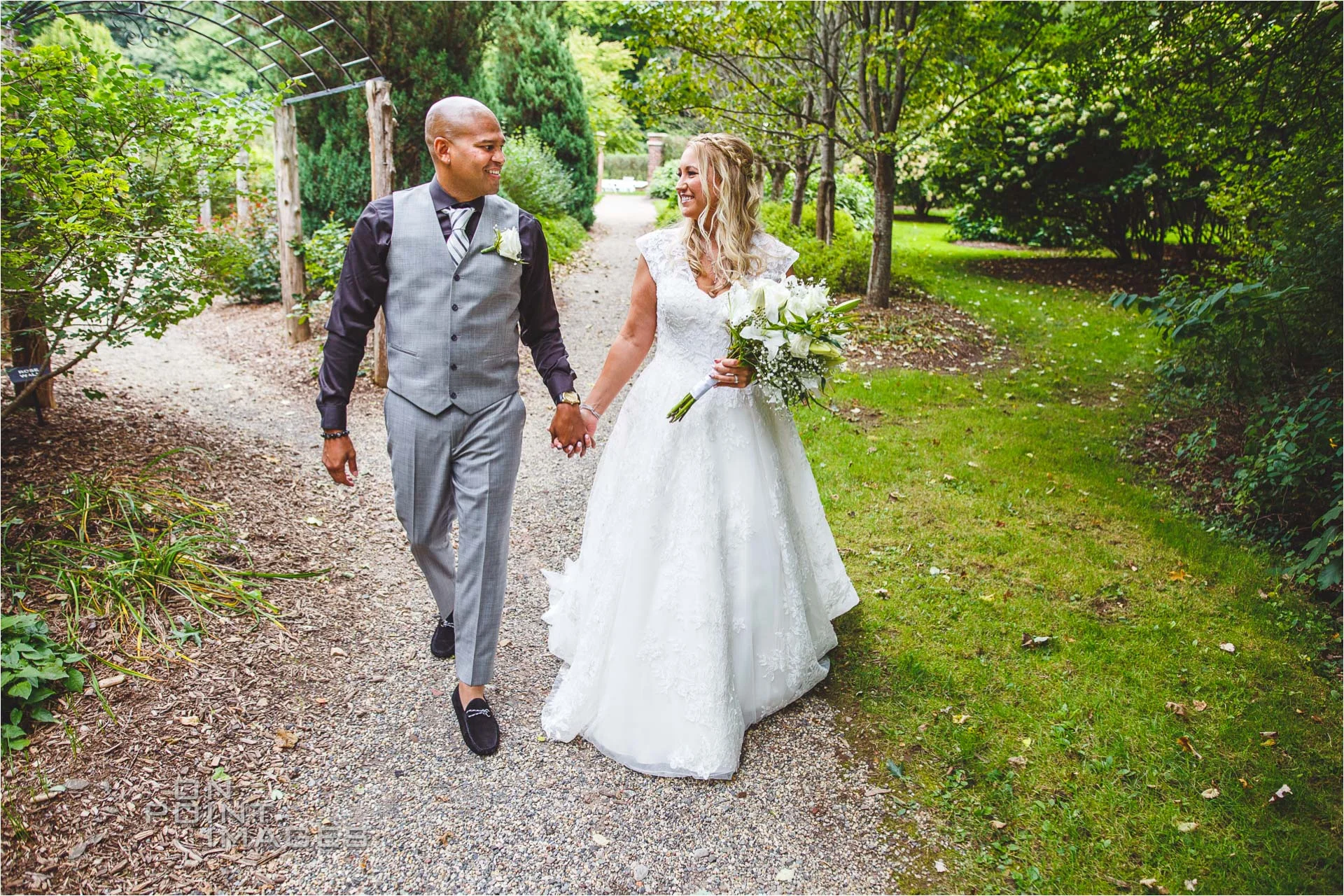 Wickham-Park-English-Garden-Wedding-Images-18.jpg