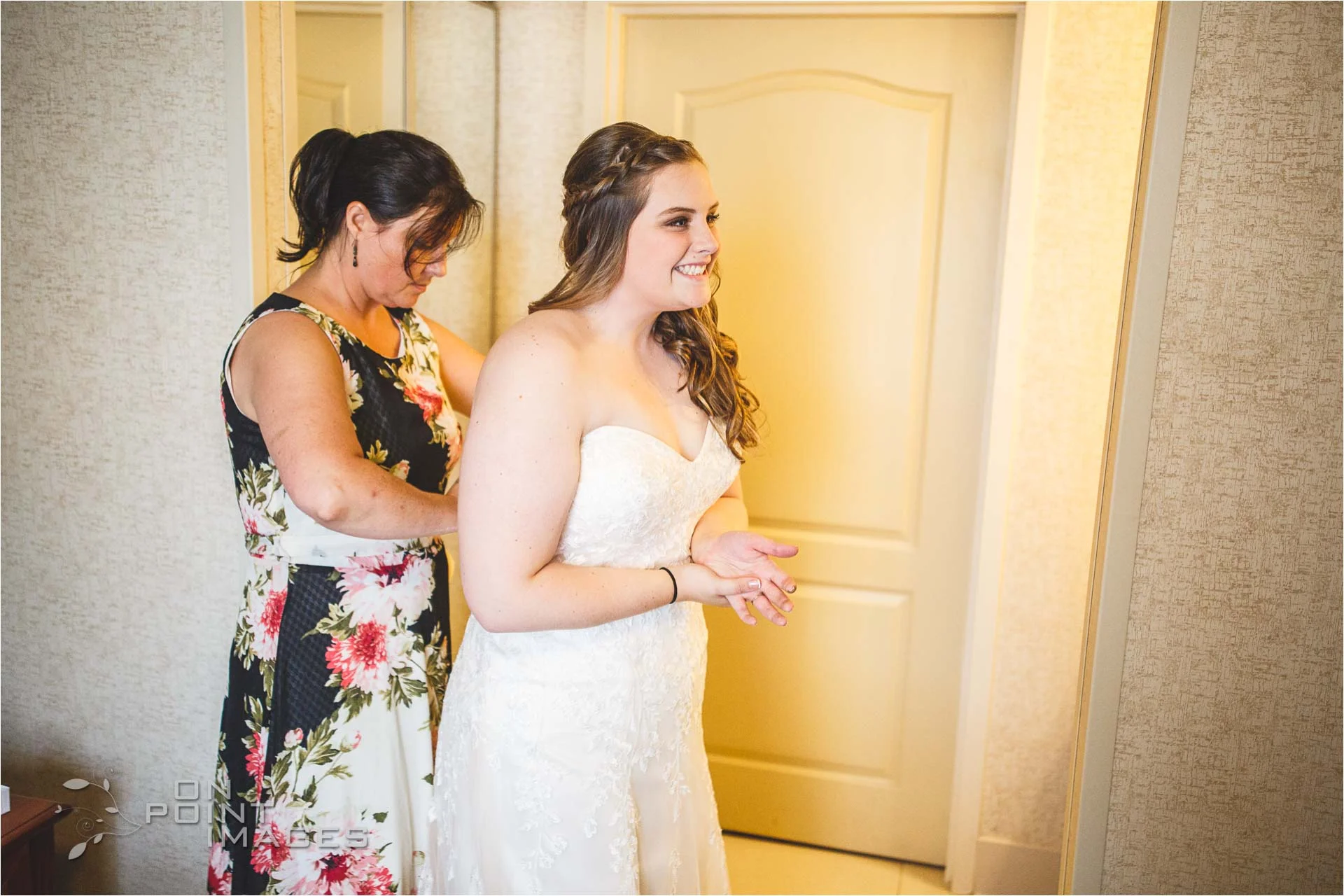 hartford-pond-house-cafe-wedding-04.jpg