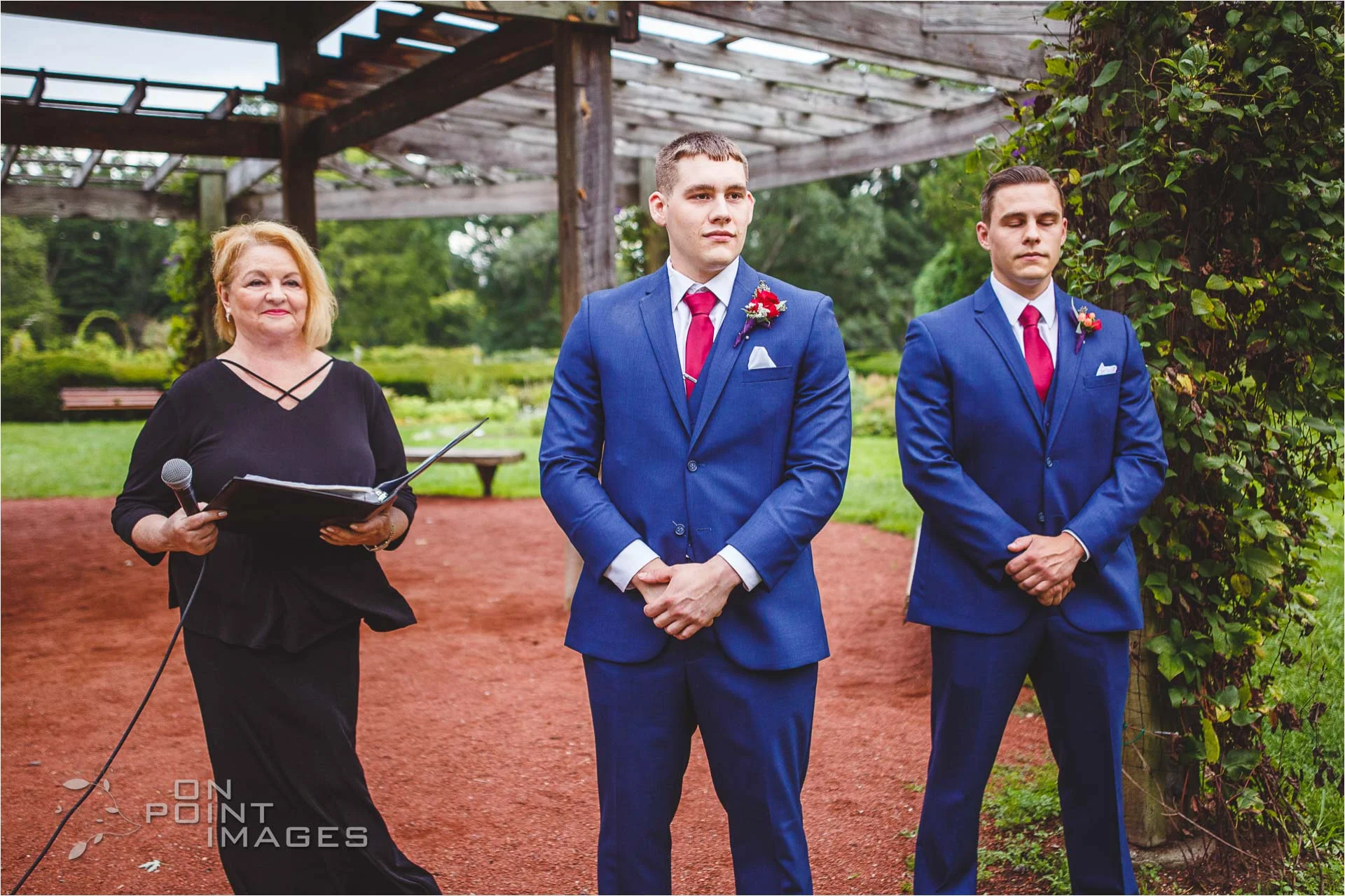 hartford-pond-house-cafe-wedding-19.jpg