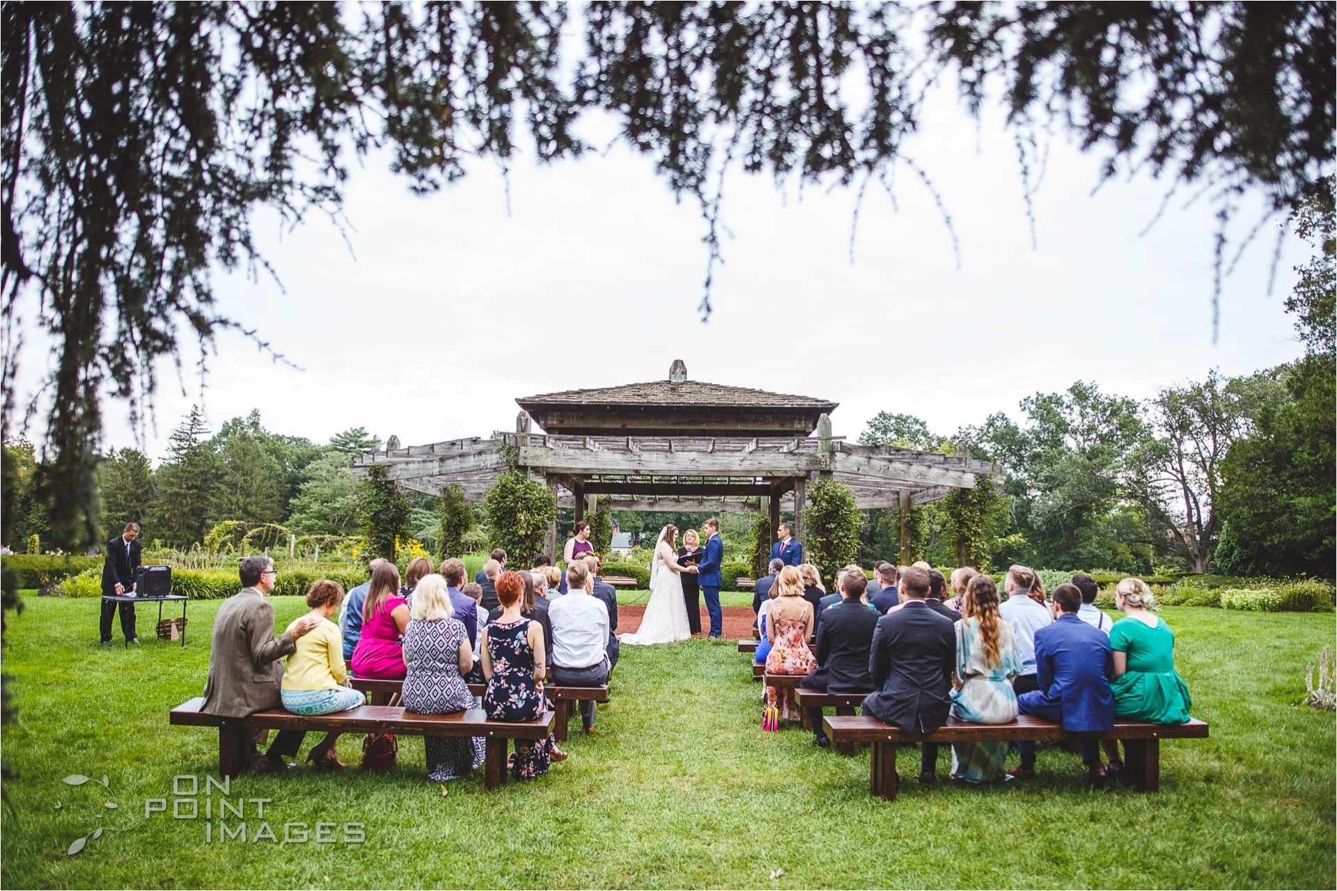 hartford-pond-house-cafe-wedding-21.jpg
