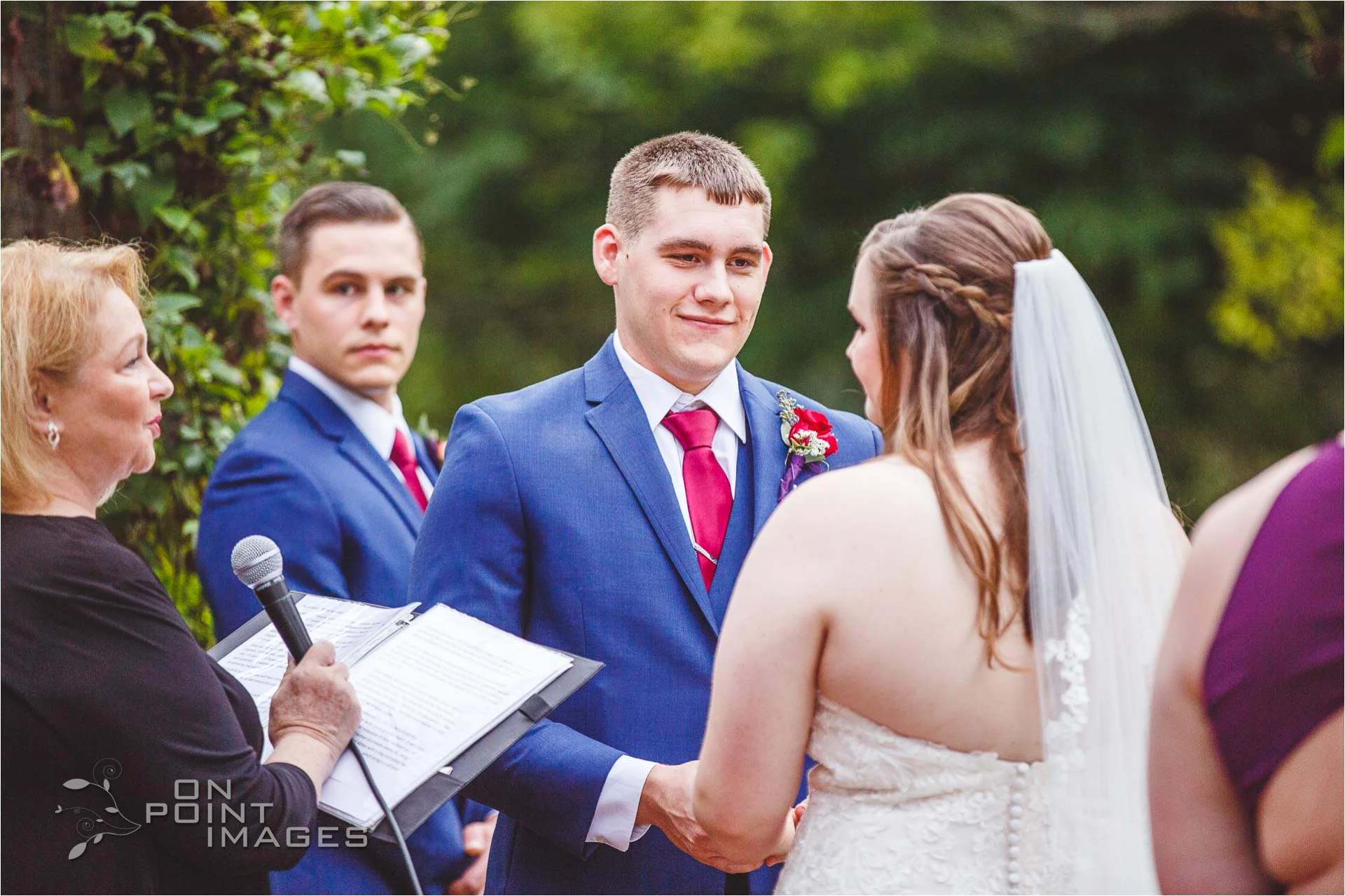 hartford-pond-house-cafe-wedding-23.jpg
