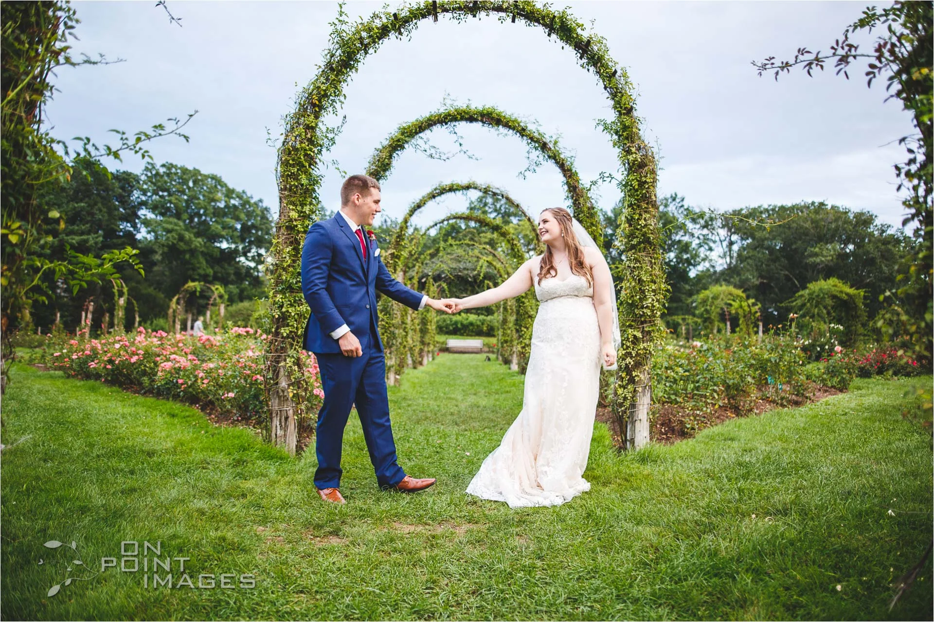 hartford-pond-house-cafe-wedding-26.jpg