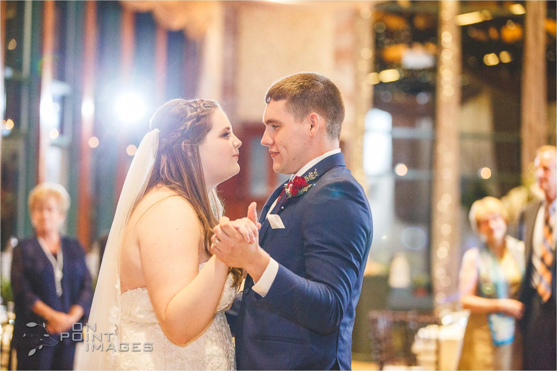 hartford-pond-house-cafe-wedding-33.jpg