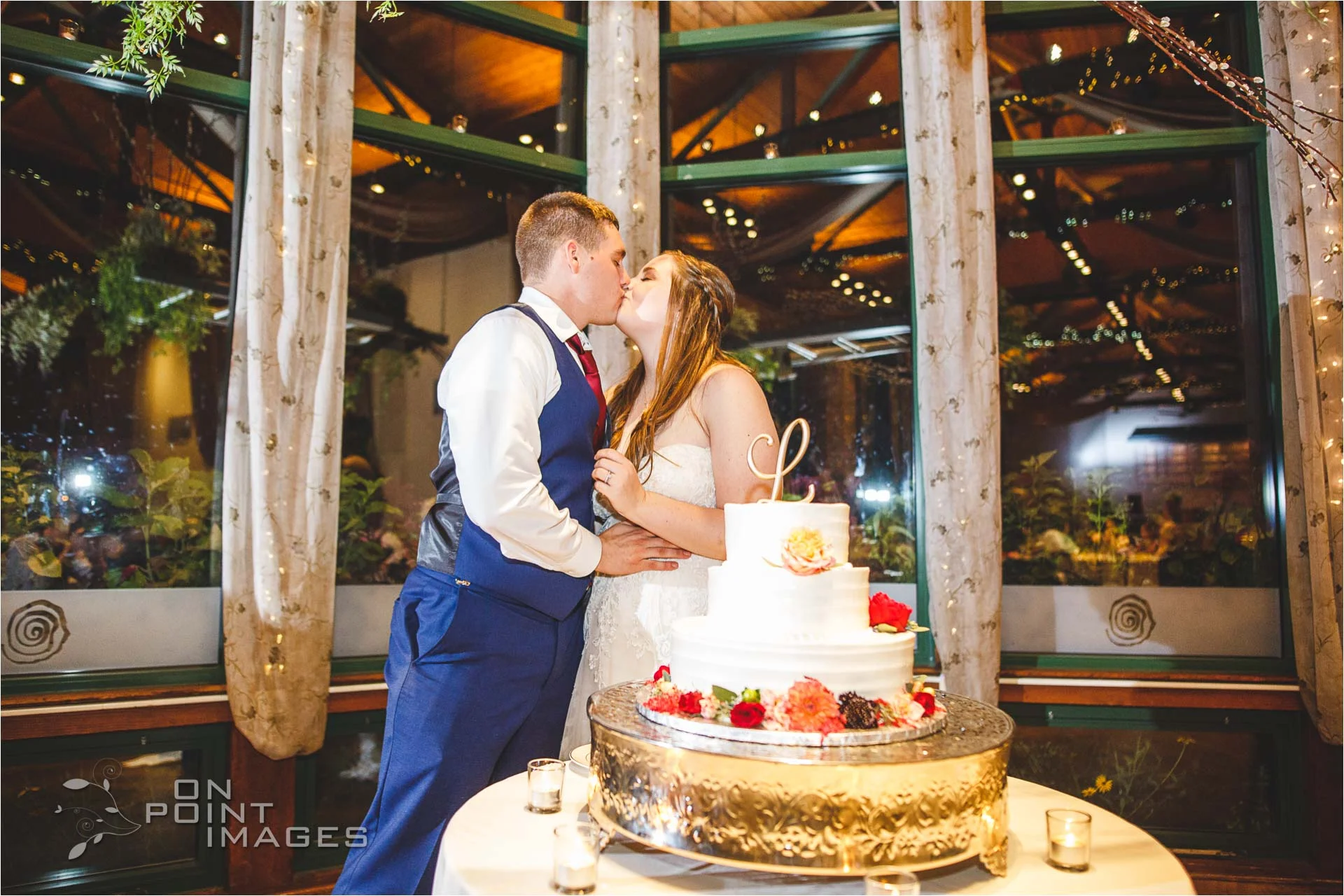 hartford-pond-house-cafe-wedding-40.jpg