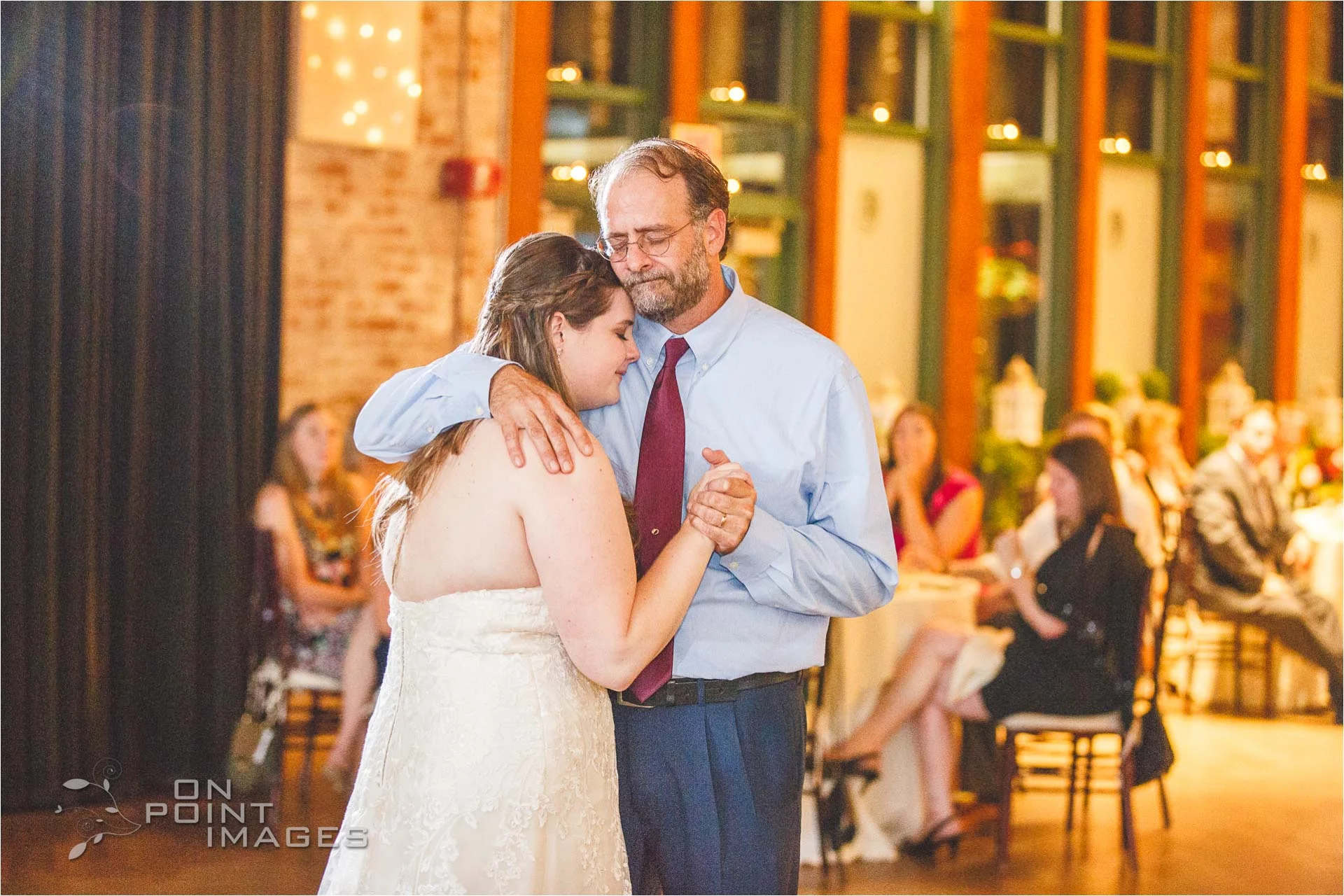 hartford-pond-house-cafe-wedding-41.jpg