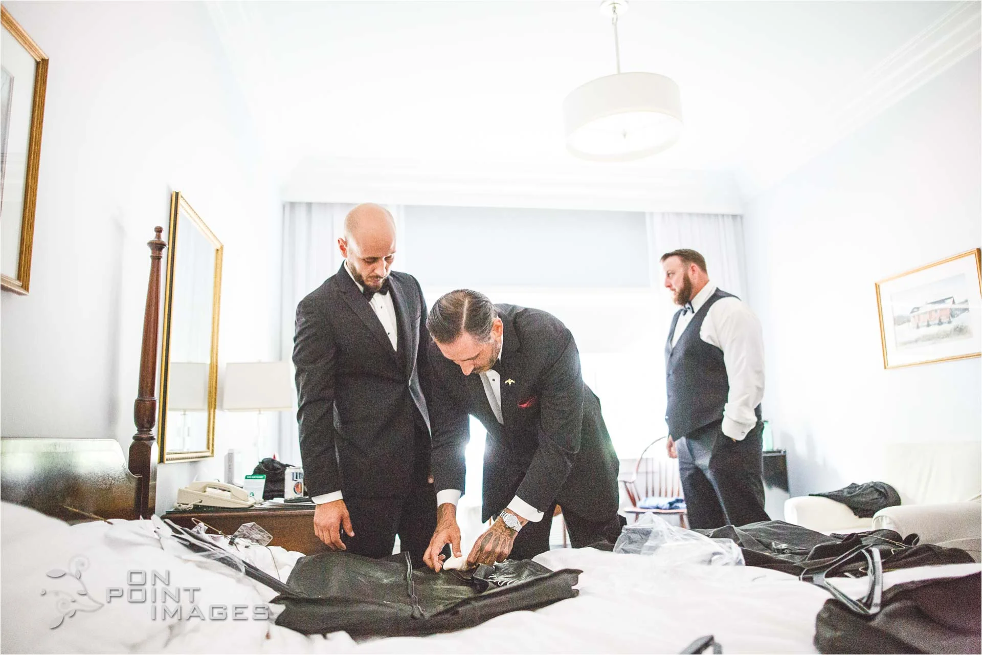 wedding-at-avon-old-farms-hotel-05.jpg