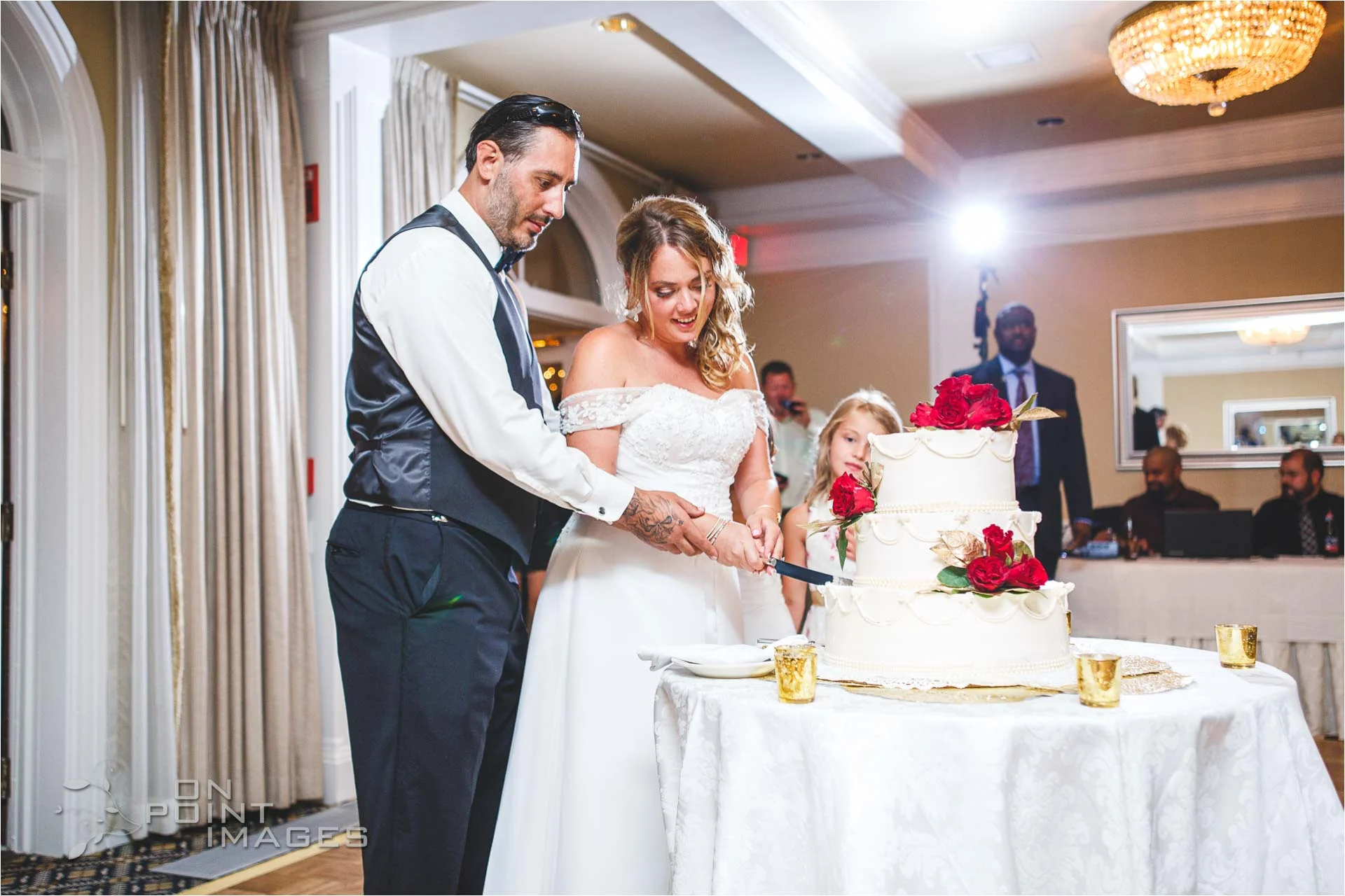 wedding-at-avon-old-farms-hotel-34.jpg