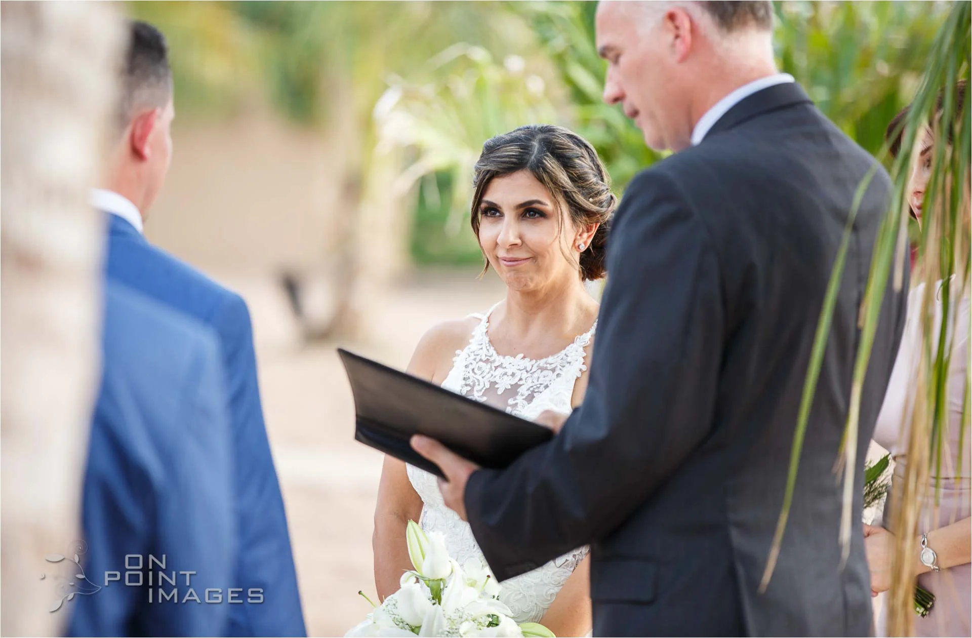 Anthonys-Ocean-View-Wedding-Photographs-16.jpg