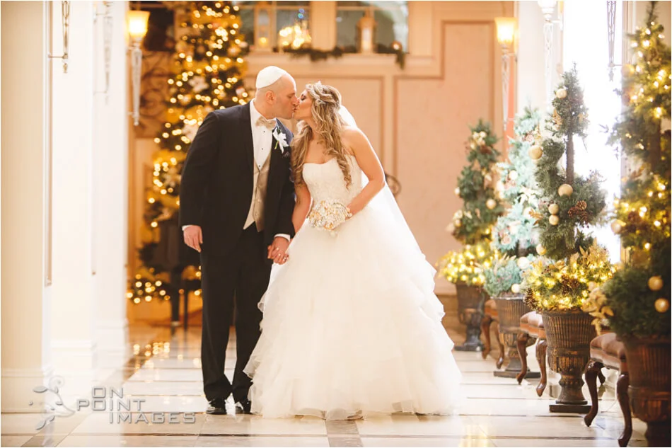 aria-winter-wedding-photographs-01.jpg