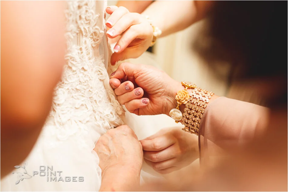 aria-winter-wedding-photographs-11.jpg