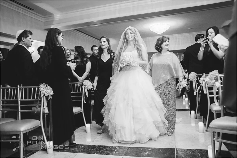 aria-winter-wedding-photographs-15.jpg