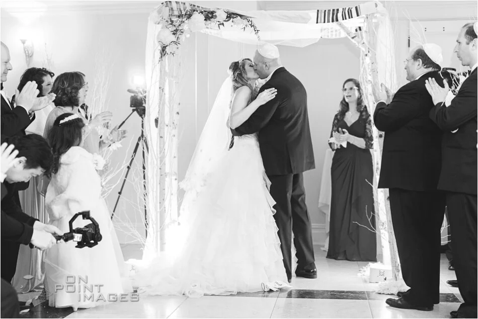 aria-winter-wedding-photographs-18.jpg
