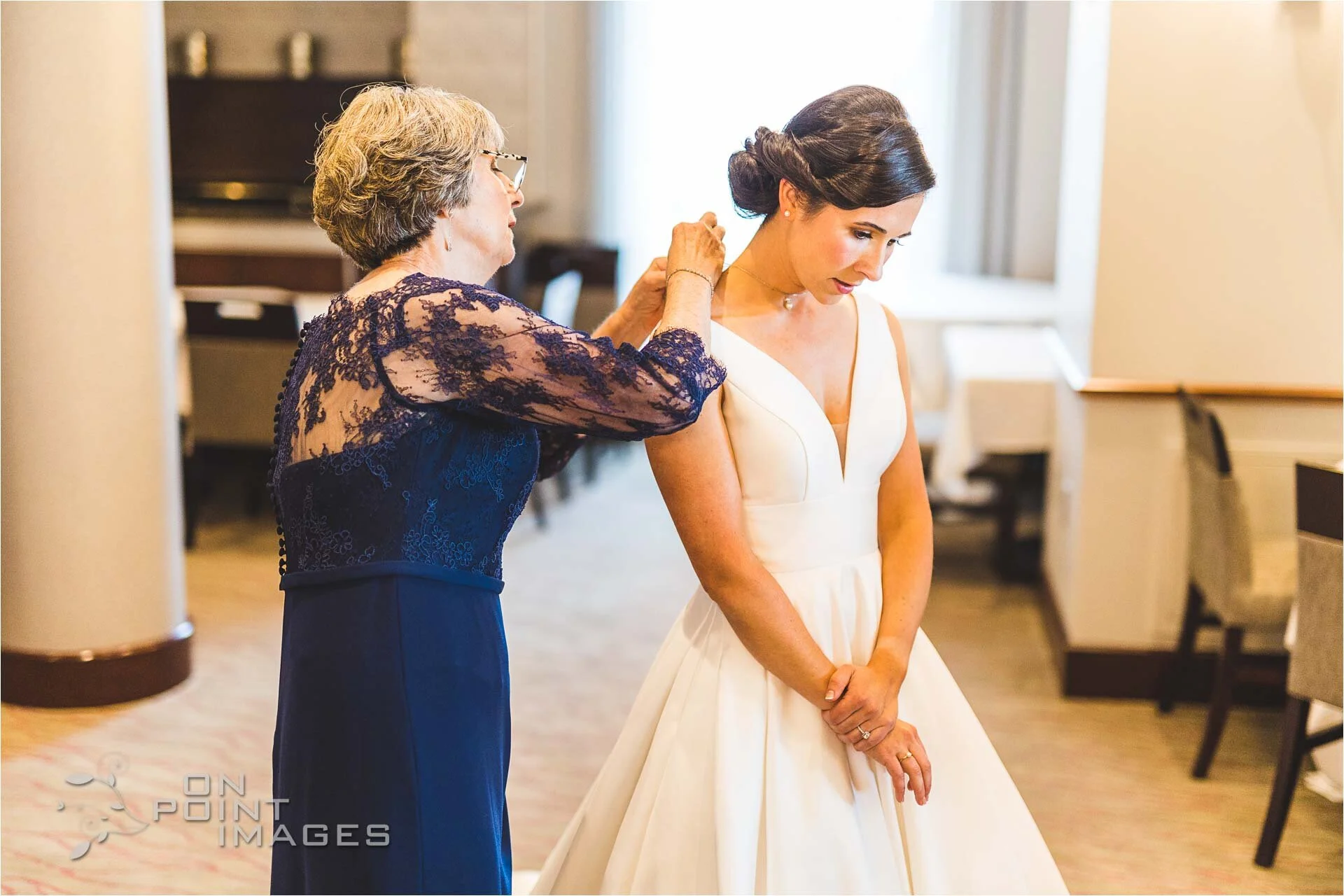 Mary-Robert-Bushnell-Theater-Wedding-04.jpg