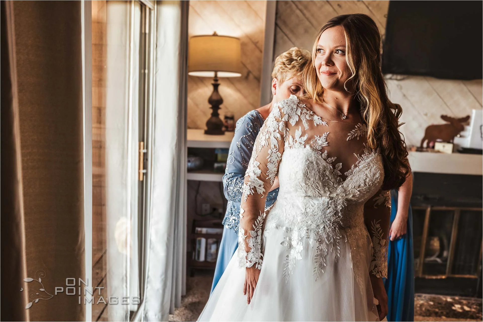 Torch-Lake-Cellars-Traverse-City-Wedding-Photographer-Bellaire-MI-05.jpg